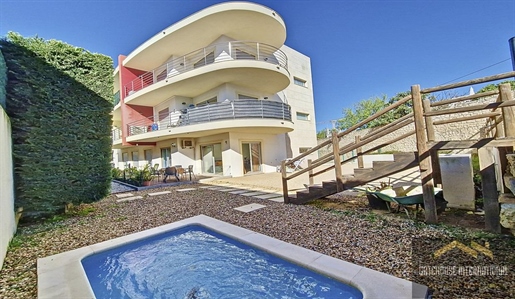 2 Slaapkamer Appartement in Olhos d Agua Algarve met zwembad
