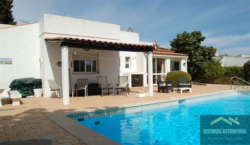 Moradia T2 com piscina em Sesmarias Carvoeiro Algarve