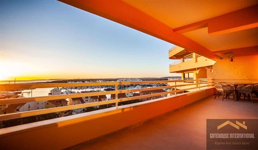 Appartement rénové de 2 chambres à Vilamoura avec vue sur la marina