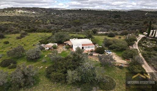 3-Bett-Villa mit großem Grundstück in Santa Barbara Algarve