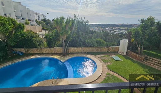 Apartamento Renovado Vista Mar Para Venda em Albufeira Algarve