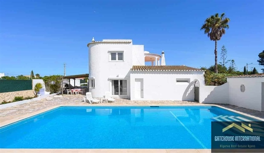 Freistehende 4-Bett-Villa mit Pool in Senhora da Rocha Porches Algarve