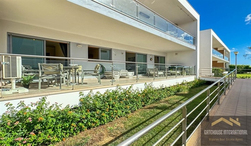 Appartement de 2 chambres à vendre à Olhos d Agua Algarve
