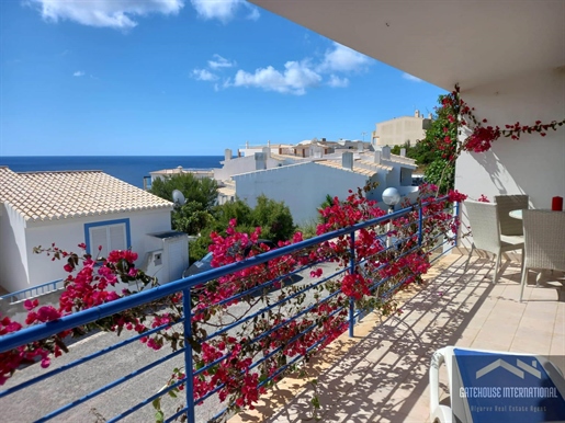 Villa moderne de 3 chambres avec vue sur la mer à vendre à Salema, Algarve