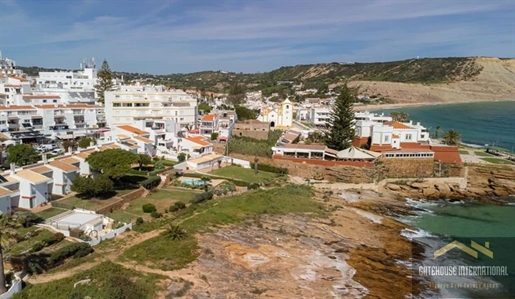 Apartamento T2 com Vista Mar Deslumbrante na Praia da Luz Algarve