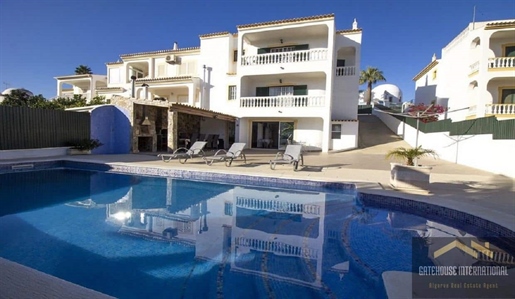 Villa de 4 chambres à vendre à Albufeira Algarve