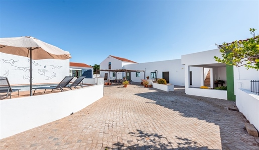 Villa traditionnelle restaurée de 6 chambres à Silves Algarve
