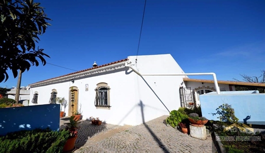 Traditional 4 Bed Villa in Corotelo Sao Bras de Alportel Algarve
