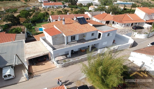 Vrijstaande villa met 4 slaapkamers te koop in Algoz Algarve