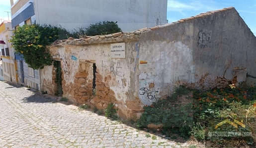 Ruine zum Verkauf in Salema West Algarve