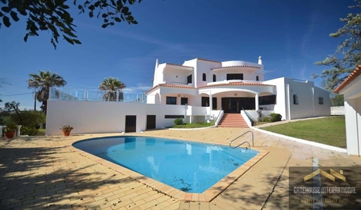 4-Bett-Villa mit Pool und Tennisplatz in Albufeira, Algarve