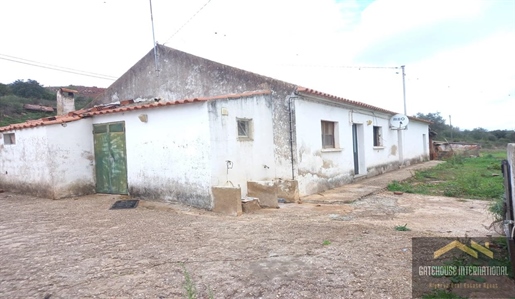 Algarve Farm & Outbuildings For Renovation in Mexilhoeira Grande Portimao