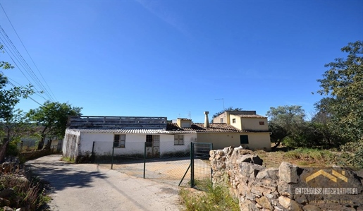 Semi-Detached Villa For Renovation in Loule