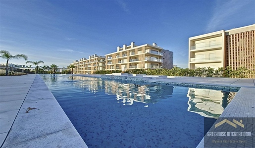 Apartamento T2 de qualidade moderna com piscina em Albufeira Algarve