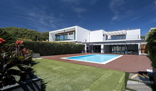 5 Bed Linked Modern Villa With Pool in Vilamoura