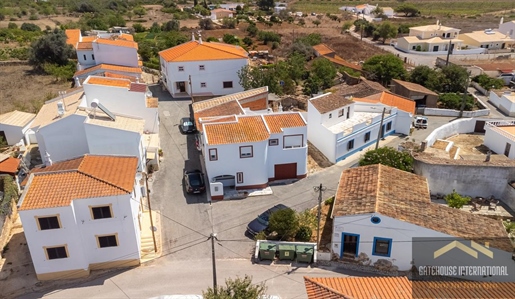Moradia T3 Renovada em Almadena Luz Algarve