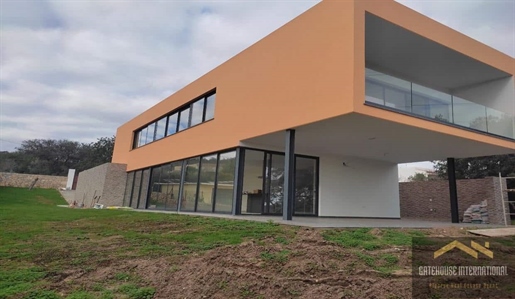 Villa neuve de 4 chambres à vendre à Loule, Algarve