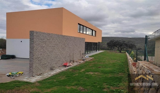 Villa neuve de 4 chambres à vendre à Loule, Algarve