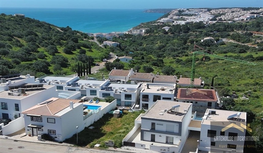 Terrain à bâtir avec autorisation de construire à Salema Algarve