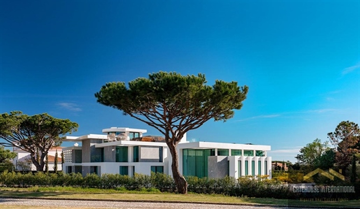 Moderne, zeitgenössische Villa mit 7 Schlafzimmern im Quinta do Lago Resort Algarve