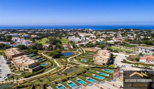 2 Bed Linked Villa With Pool in Carvoeiro Algarve