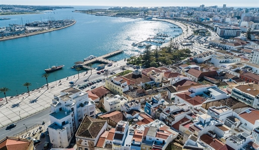 5-Bett-Haus aufgeteilt in 3 Wohnungen in Portimao Algarve