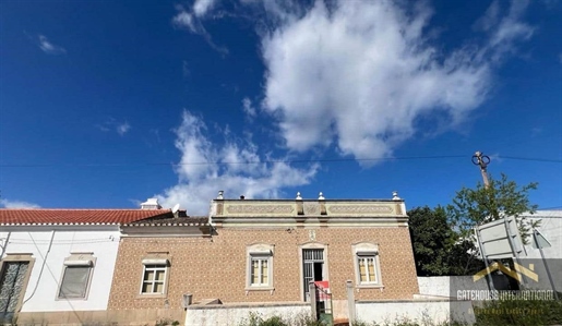 3 Bed Traditional Villa in Sao Bras de Alportel Algarve For Sale