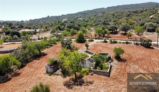 1,1 hectare avec une ruine à Estoi East Algarve à vendre