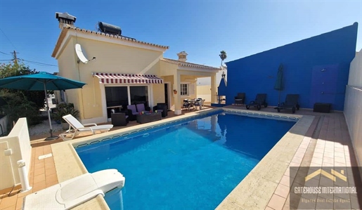 Gelijkvloerse villa met 3 slaapkamers en zwembad in Carvoeiro Algarve
