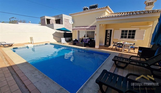 Moradia térrea com 3 camas e piscina em Carvoeiro Algarve