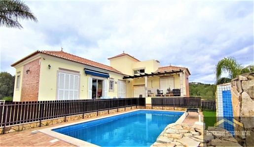 Villa de 4 chambres à vendre à Sao Bras de Alportel Algarve