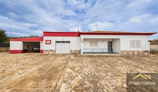 Traditionele villa met 3 slaapkamers in Santa Barbara de Nexe Algarve