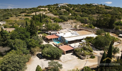 Loule Algarve Villa avec 2 annexes, terrain et atelier