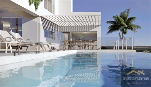 Bouwgrond met goedkeuring voor de bouw van een villa met 5 slaapkamers in Loulé Algarve