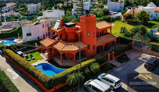 Villa rénovée et meublée de 4 chambres dans le centre de Vilamoura, Algarve