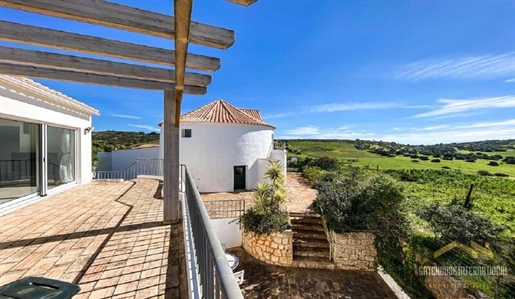 3-Bett-Villa mit 2-Bett-Gäste-Windmühle in Budens Algarve