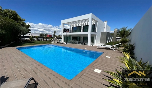 Moderne villa met 4 slaapkamers in Alcantarilha, centraal Algarve