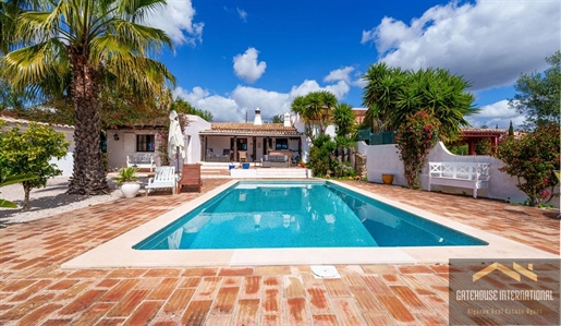 Villa De 3 Chambres Avec Piscine Et Annexe De 1 Lit À Boliqueime Algarve