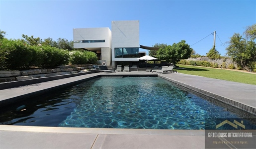 4 Bed Contemporary Plus Annex Villa in Estoi Algarve For Sale