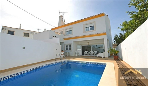 East Algarve 5 Bed Villa com Piscina em Castro Marim