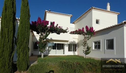4 Bed Villa With A 6,000m2 Plot in Carvoeiro Algarve