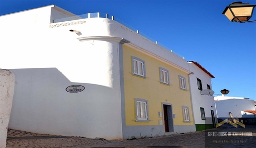 Casa T4 Renovada em Alte Central Algarve