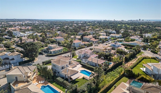 Villa met 5 slaapkamers te koop in Vila Sol Golf Resort Algarve