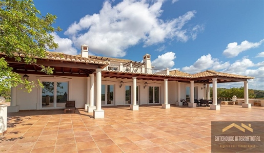 4 Bed Villa For Sale in Moncarapacho Algarve