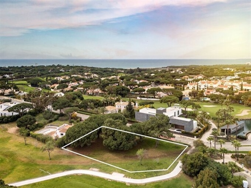 Lote de construção de 1.700 m2 com projeto no Vale do Lobo Golf Resort Algarve