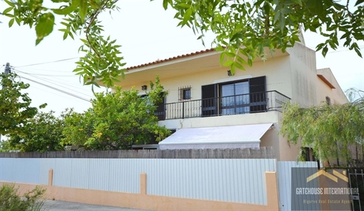 Villa de 5 chambres en Algarve à vendre dans le centre de Loule