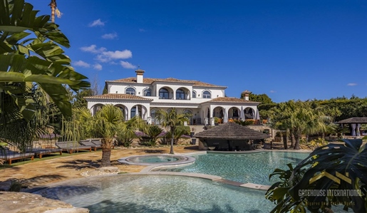 Villa de luxe à vendre à Boliqueime Algarve avec vue sur la mer