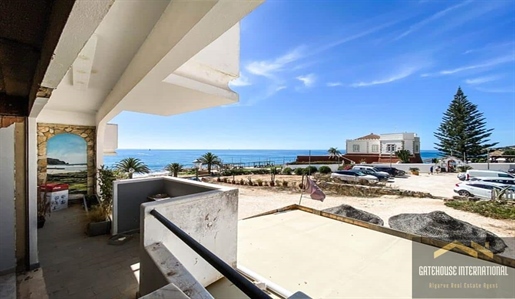 Apartamento T2 frente à praia na Praia da Luz Algarve