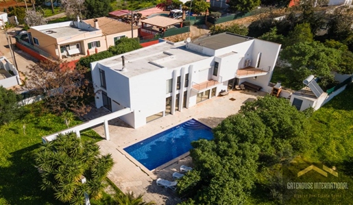 Freistehende Villa mit Pool in Almancil Algarve