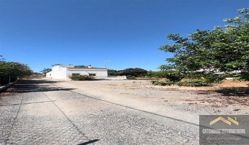 Villa de campagne de 2 chambres avec terrain de 8 000 m2 à Sao Bras Algarve